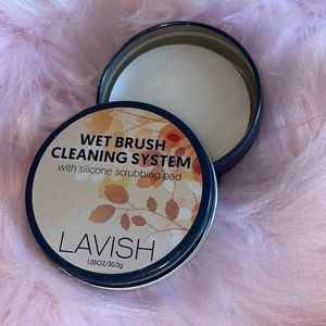 Lavish Wet Brush Cleaning System